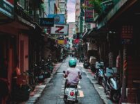 返信ボタンのないSNS — 台湾g0vが示した、分断を越えるもうひとつの設計
