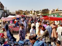パキスタンの遠隔医療「Sehat Kahani」— 家庭にいた7万人の女性医師と、開かれた小さな窓